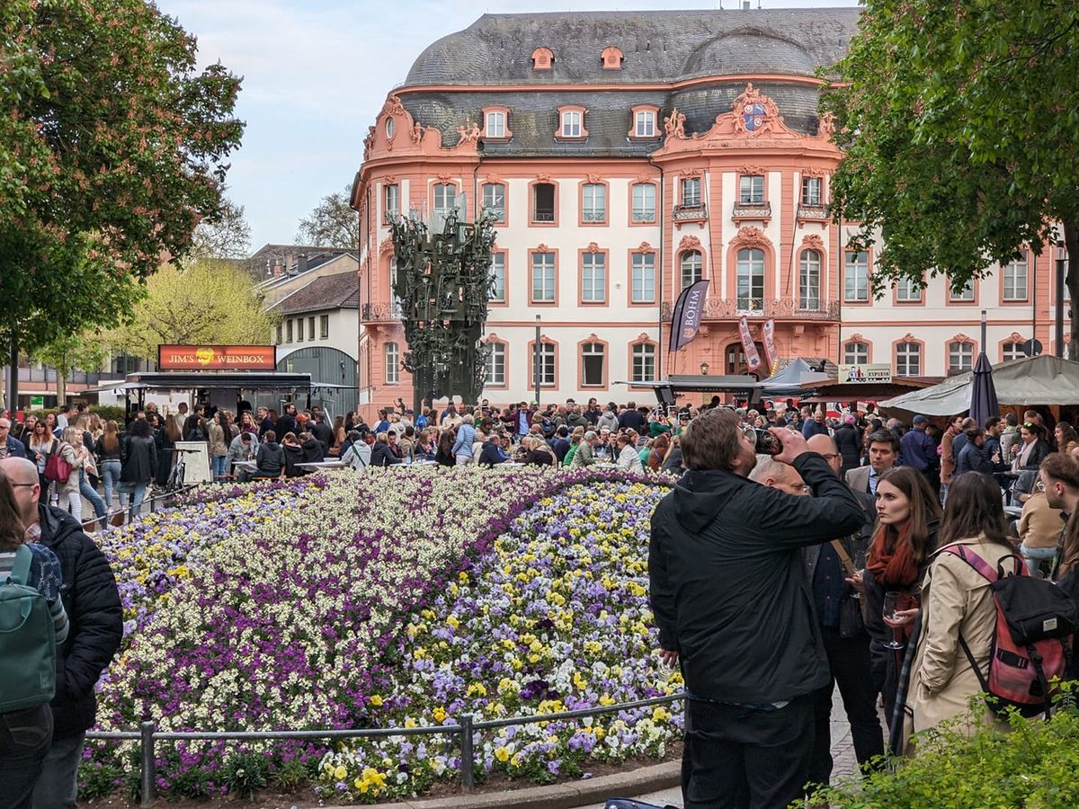 WeinHerbst am Schillerplatz 2025