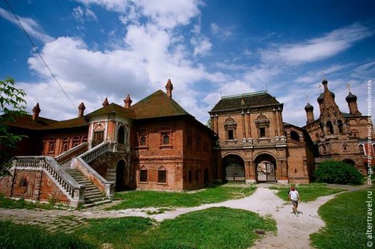 \u042d\u043a\u0441\u043a\u0443\u0440\u0441\u0438\u044f \u0432 \u041d\u043e\u0432\u043e\u0441\u043f\u0430\u0441\u0441\u043a\u0438\u0439 \u043c\u043e\u043d\u0430\u0441\u0442\u044b\u0440\u044c \u0438 \u041a\u0440\u0443\u0442\u0438\u0446\u043a\u043e\u0435 \u043f\u043e\u0434\u0432\u043e\u0440\u044c\u0435