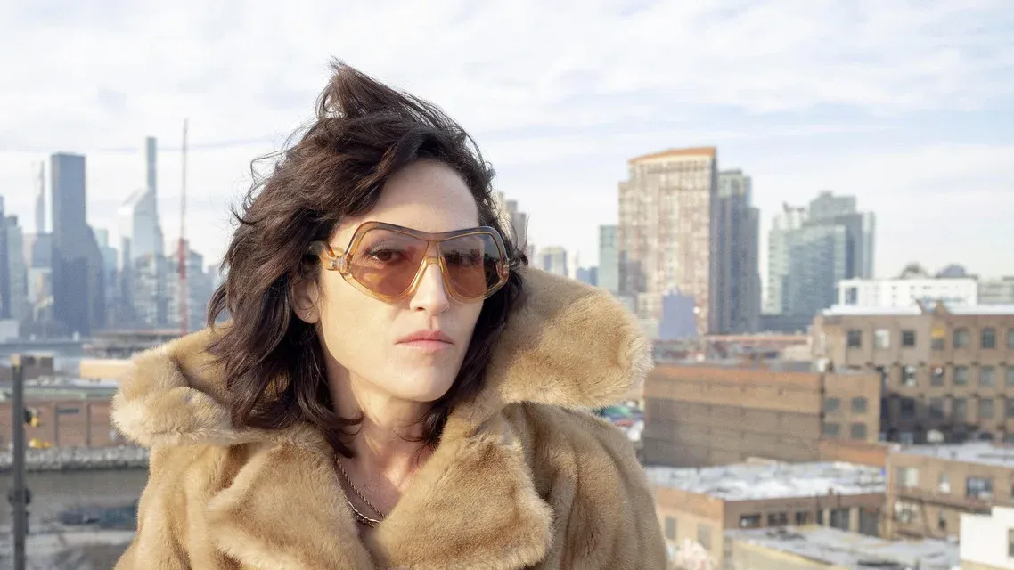 Joan As Police Woman in Groningen