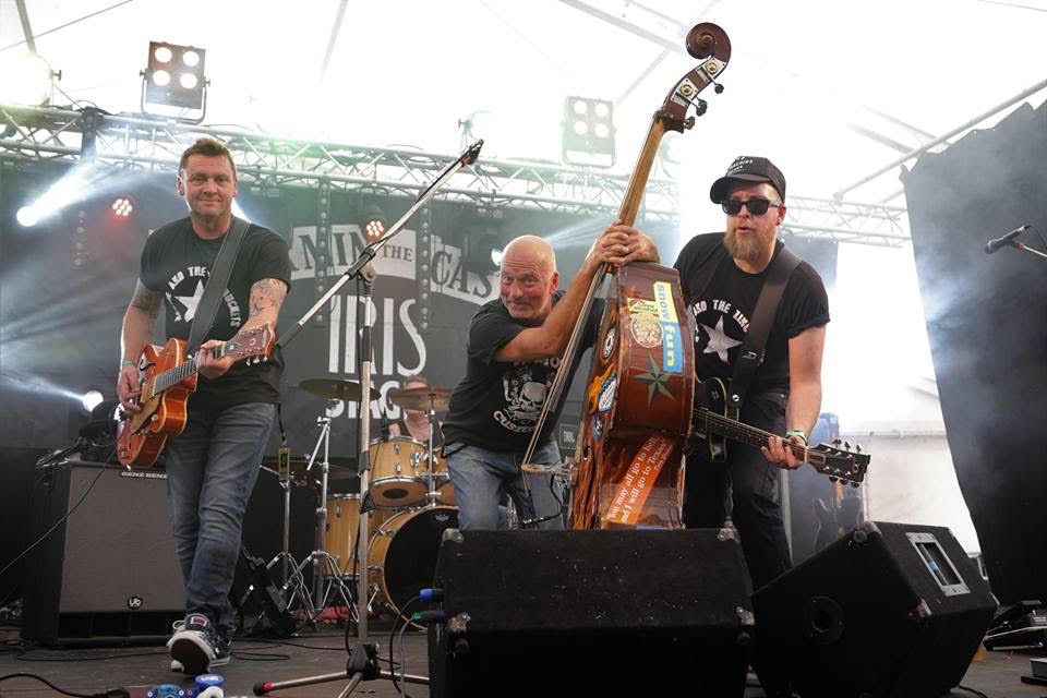 Bessie & The Zinc Buckets 