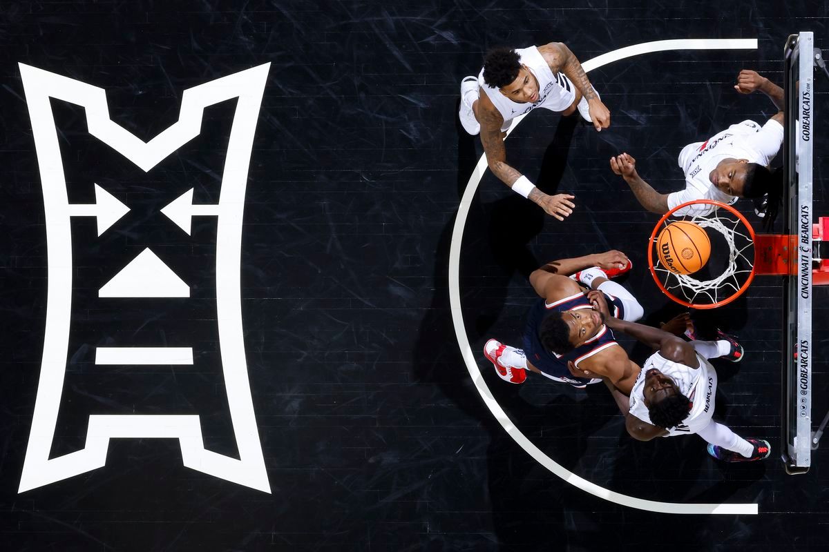 2025-2026 Cincinnati Bearcats Men\u2019s Basketball Season Tickets (Includes Tickets To All Regular Season Home Games)