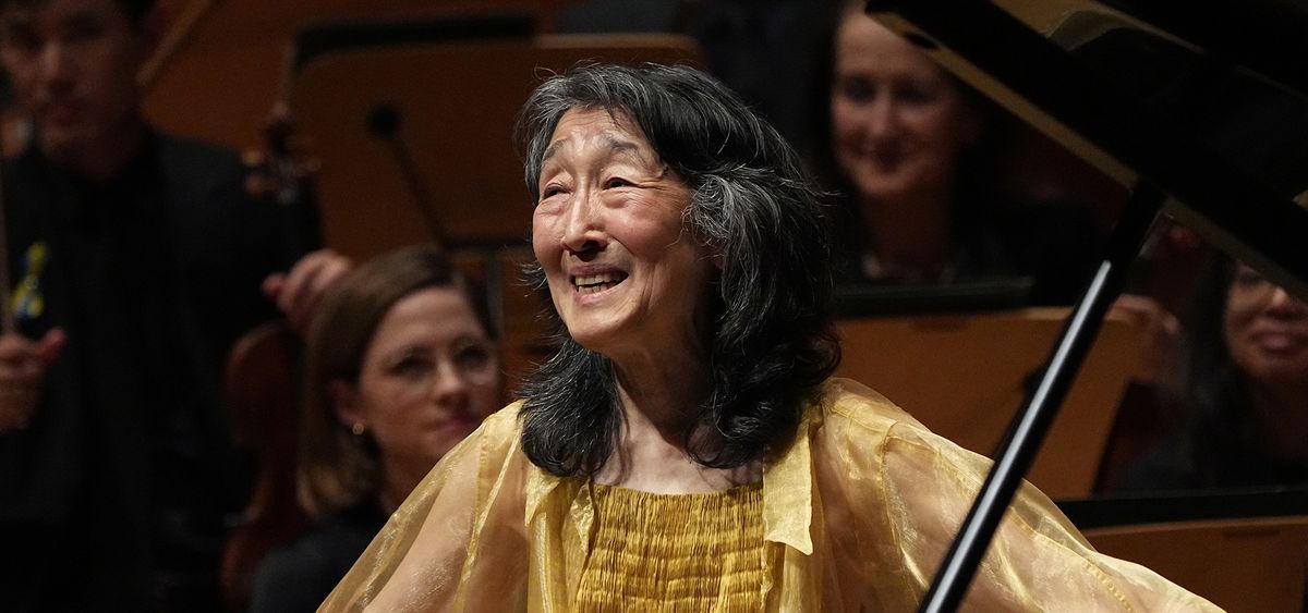 Mahler Chamber Orchestra: Mitsuko Uchida