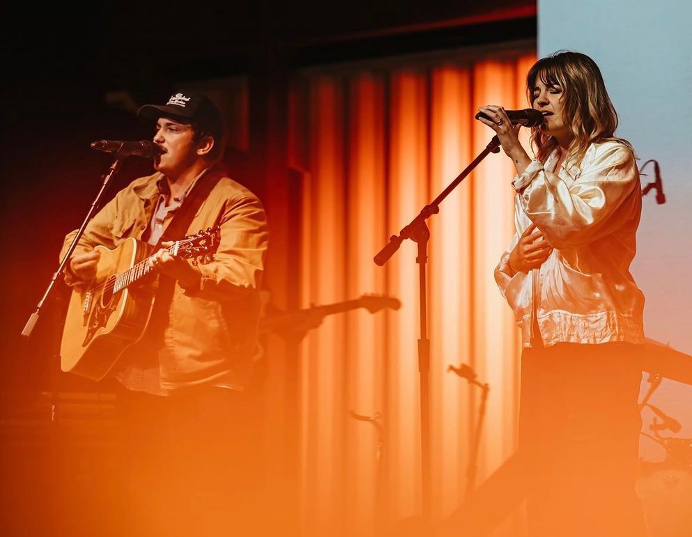 Jonathan & Abigail Peyton w\/ Philip Bowen