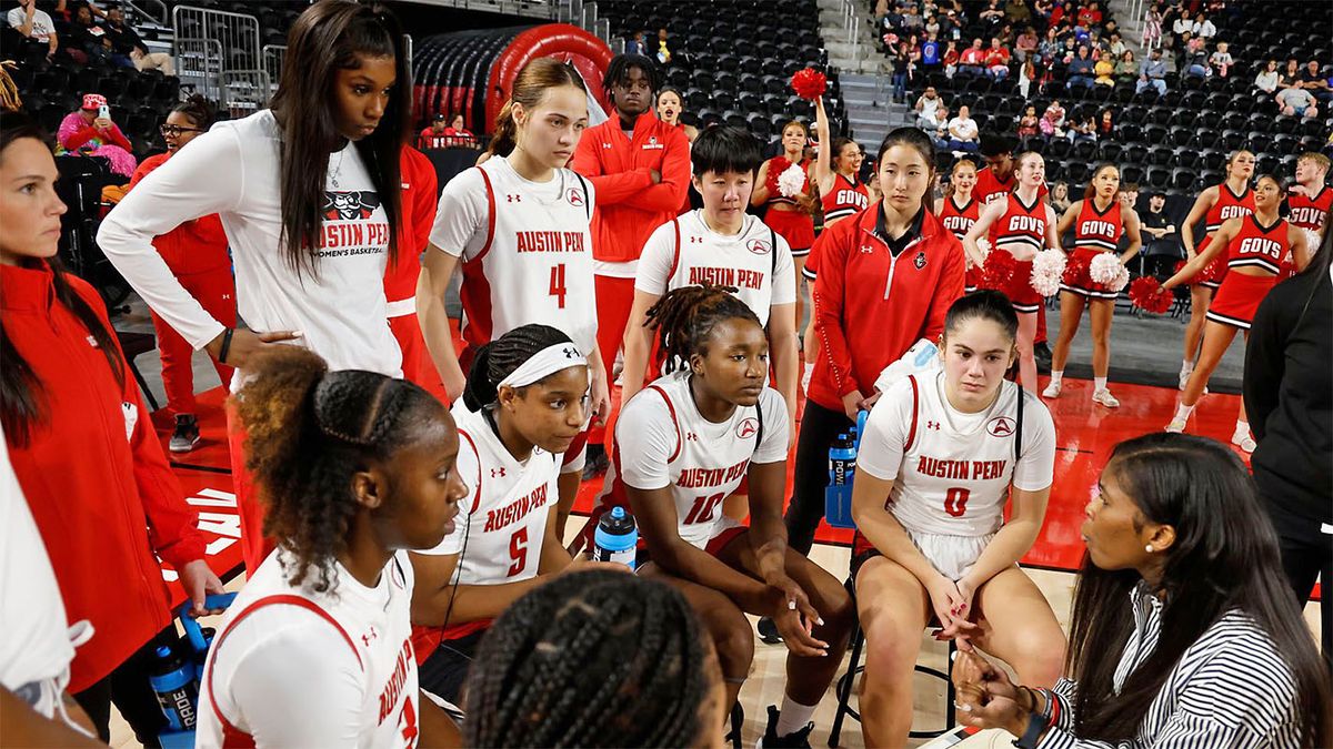 Austin Peay Governors at Chattanooga Mocs Womens Basketball