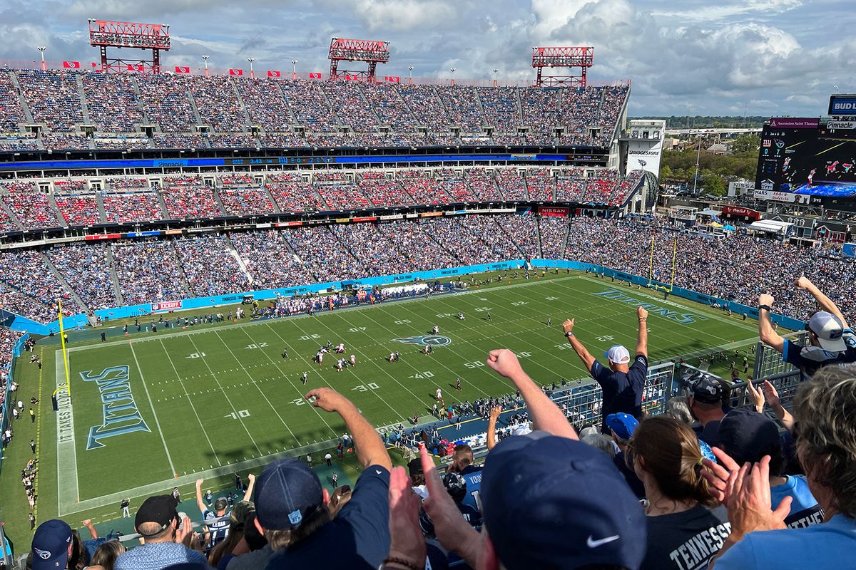 Los Angeles Rams at Tennessee Titans