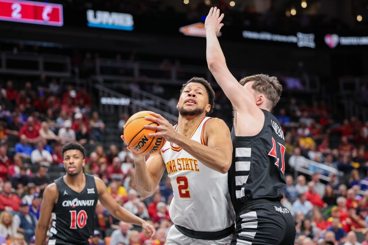 Cincinnati Bearcats at Iowa State Cyclones Womens Basketball