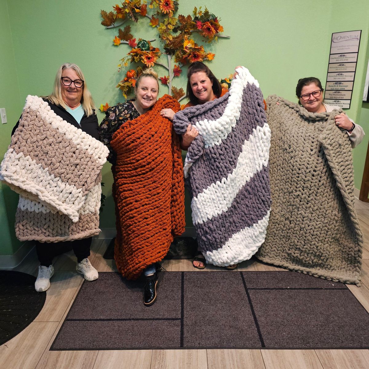 23 SPOTS LEFT! June 26th - SoLu Estate Winery Chunky Knit Blanket Workshop 