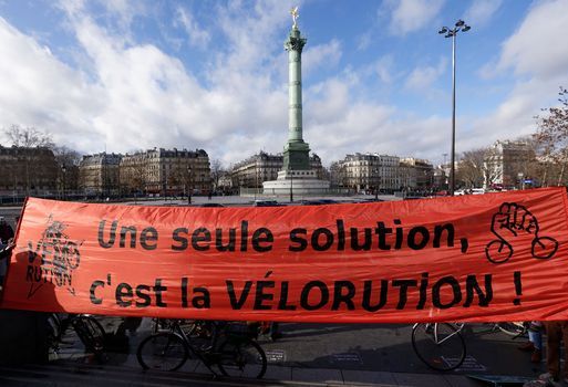 V\u00e9lorution mensuelle de Paris