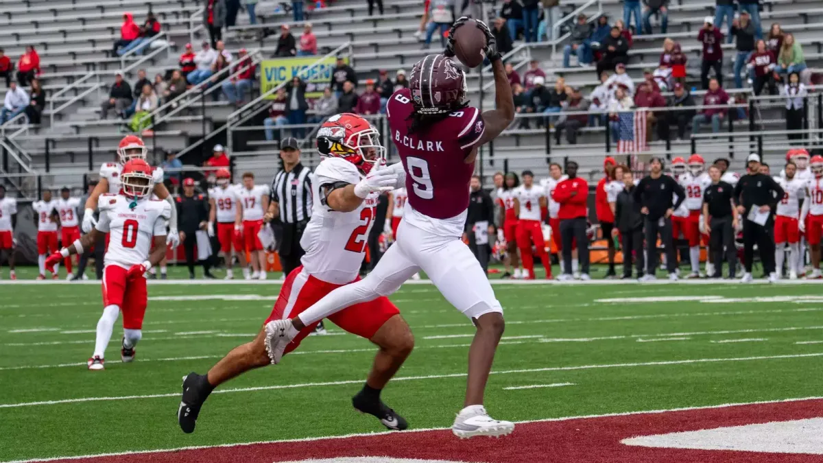 Southern Illinois Salukis at Youngstown State Penguins Football