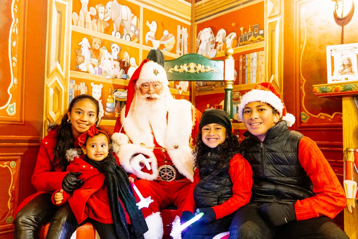 Photos with Santa 