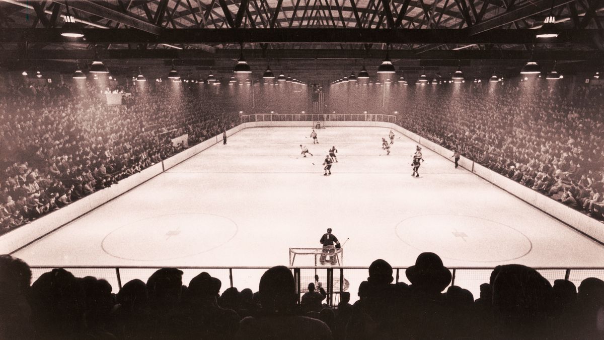 St Lawrence Saints at Cornell Big Red Mens Hockey at Lynah Rink