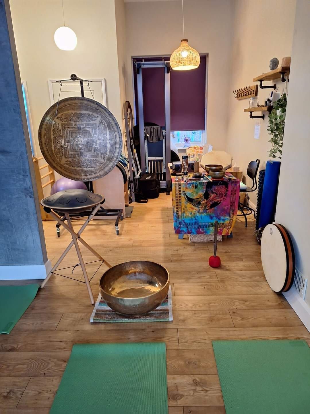 Insideout Pilates Evening Sound Bath [7.30pm - 9pm].