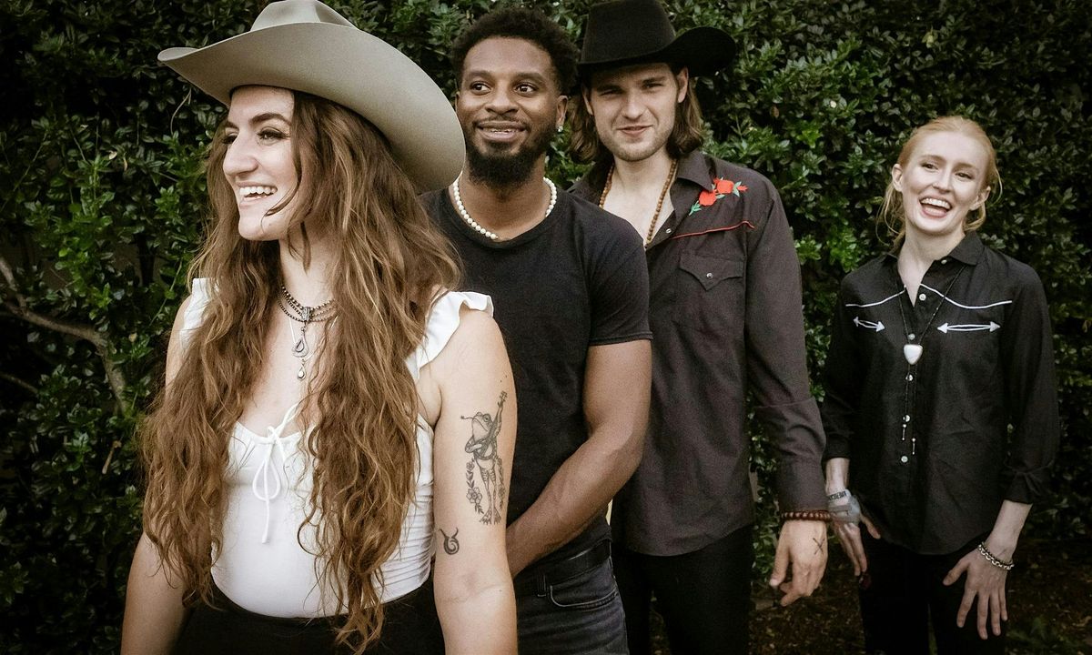 Chloe Kimes | Bishop Hill, IL