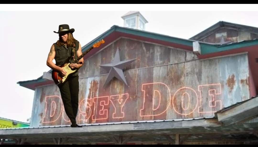 Texas Flood at Dosey Doe