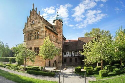 Gewandetes Flanieren Museum Tucherschloss und Hirsvogelsaal