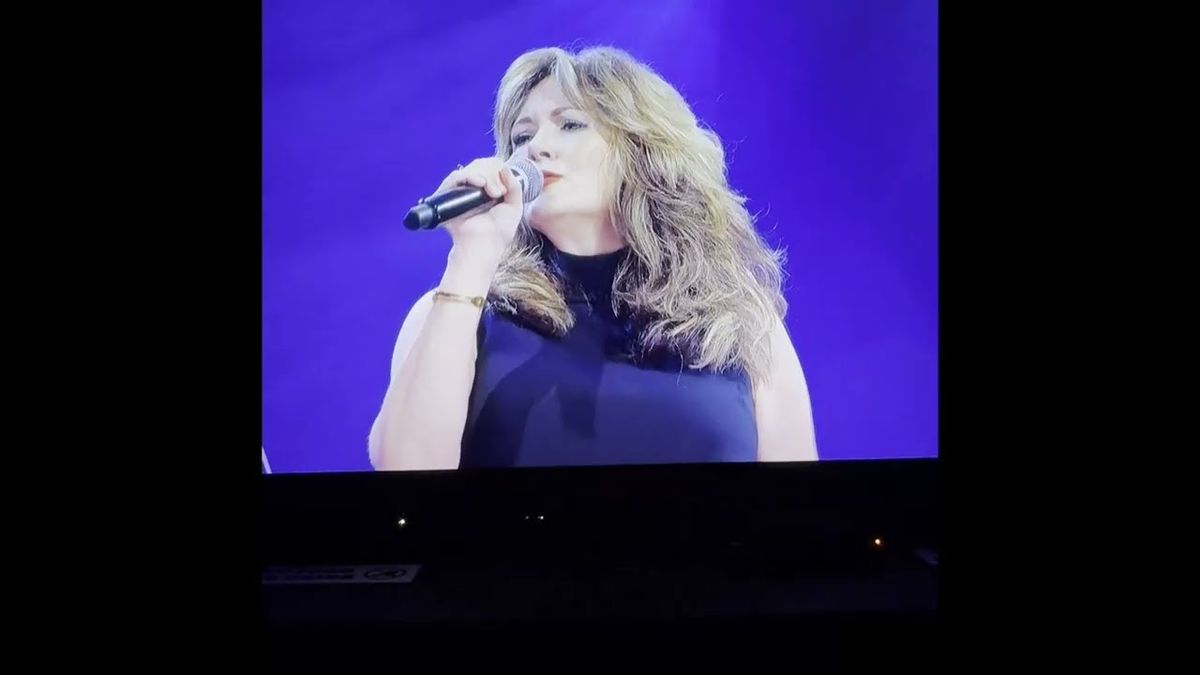 Parking Walk on By - The Burt Bacharach Songbook with Mandy Barnett