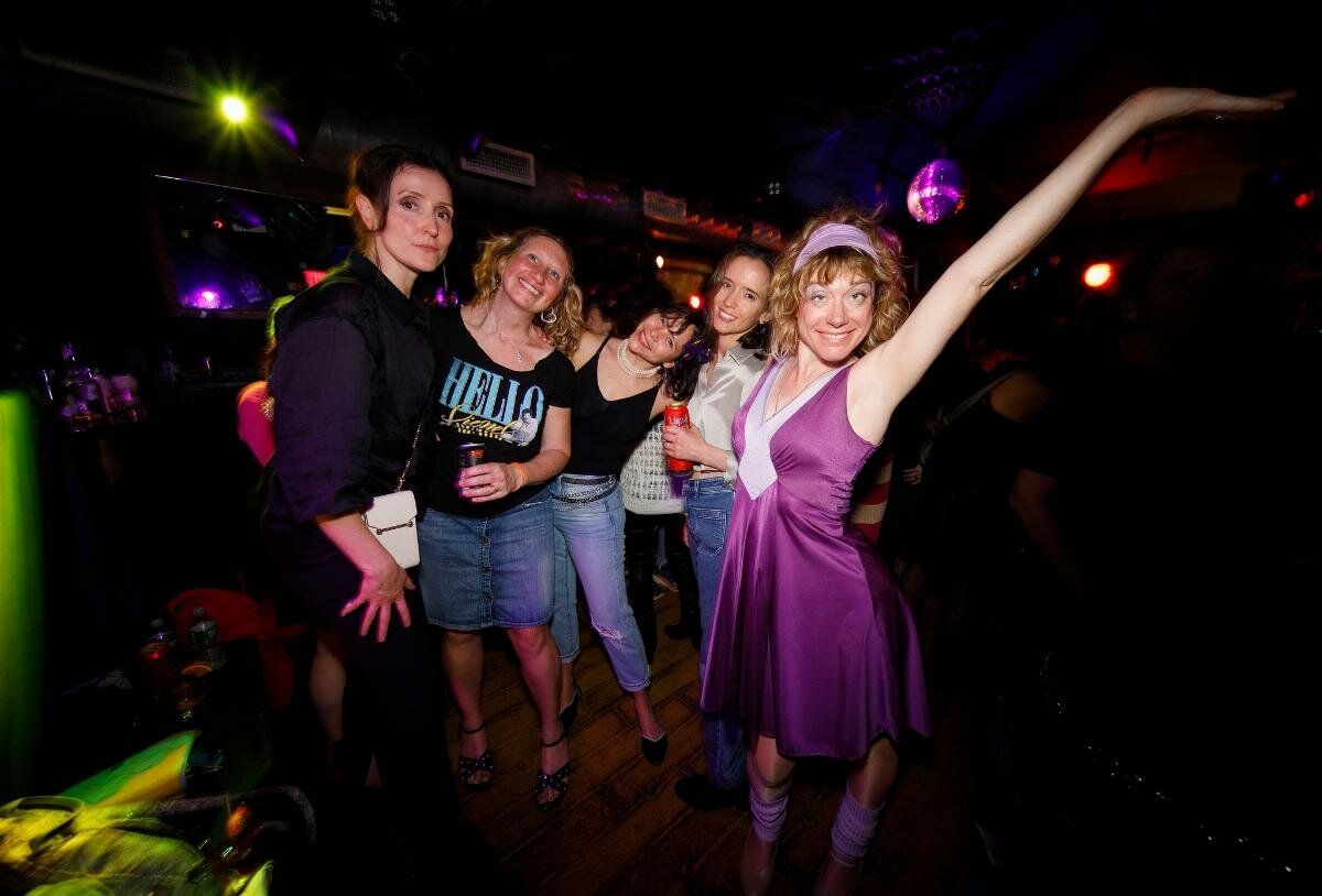 Earlybirds Club - Dance Party