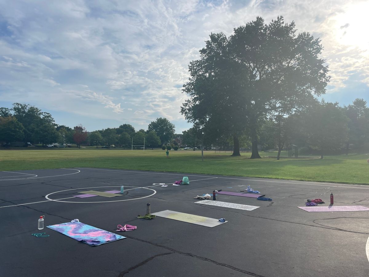 Raleigh Court Park Yoga