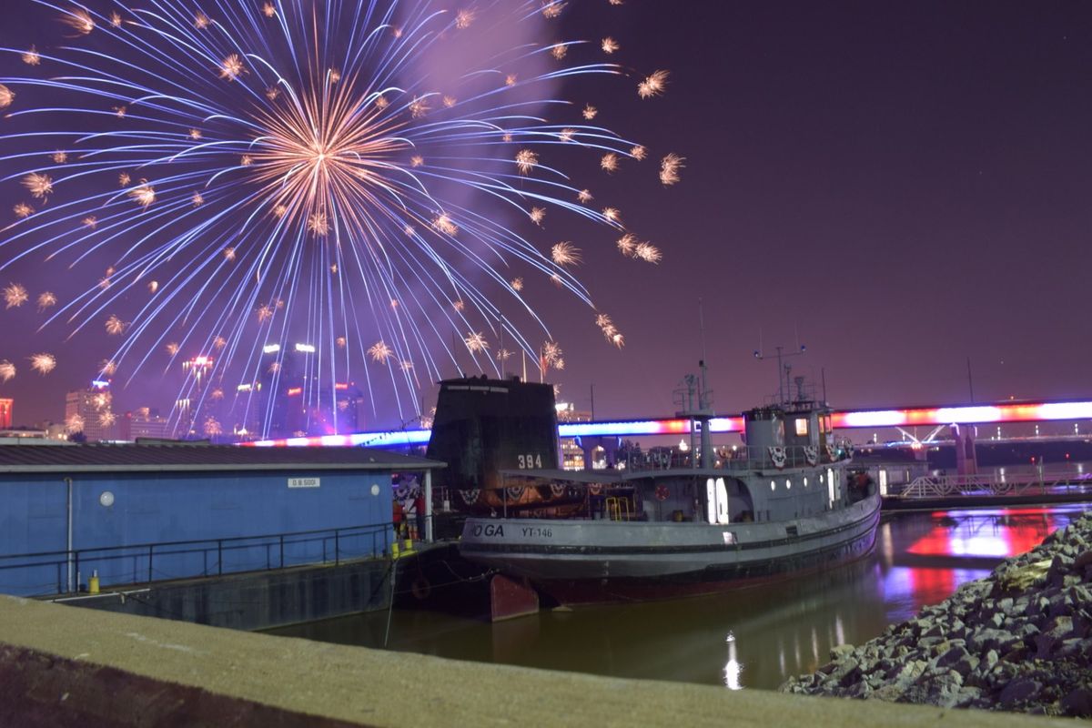 Arkansas Democrat - Gazette Pops On The River Fireworks Watch Party