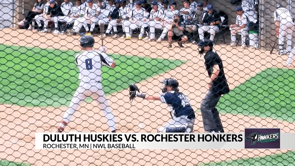 Duluth Huskies at Rochester Honkers