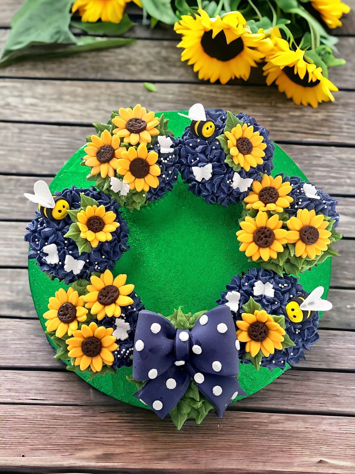Sunflower and Bees Cake