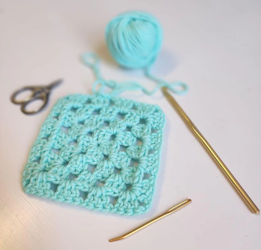 Beginner Crochet Granny Square