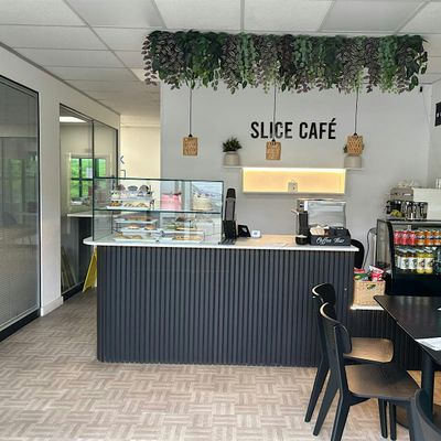 Slice Caf\u00e9 & Freddie's Cakes