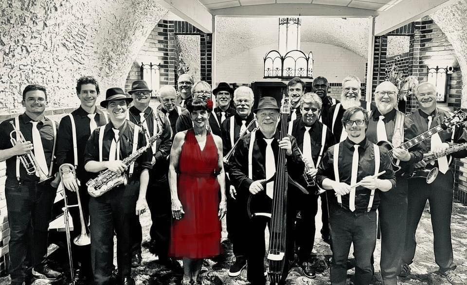 Westwind Swing Band Plays Wabasha Street Caves