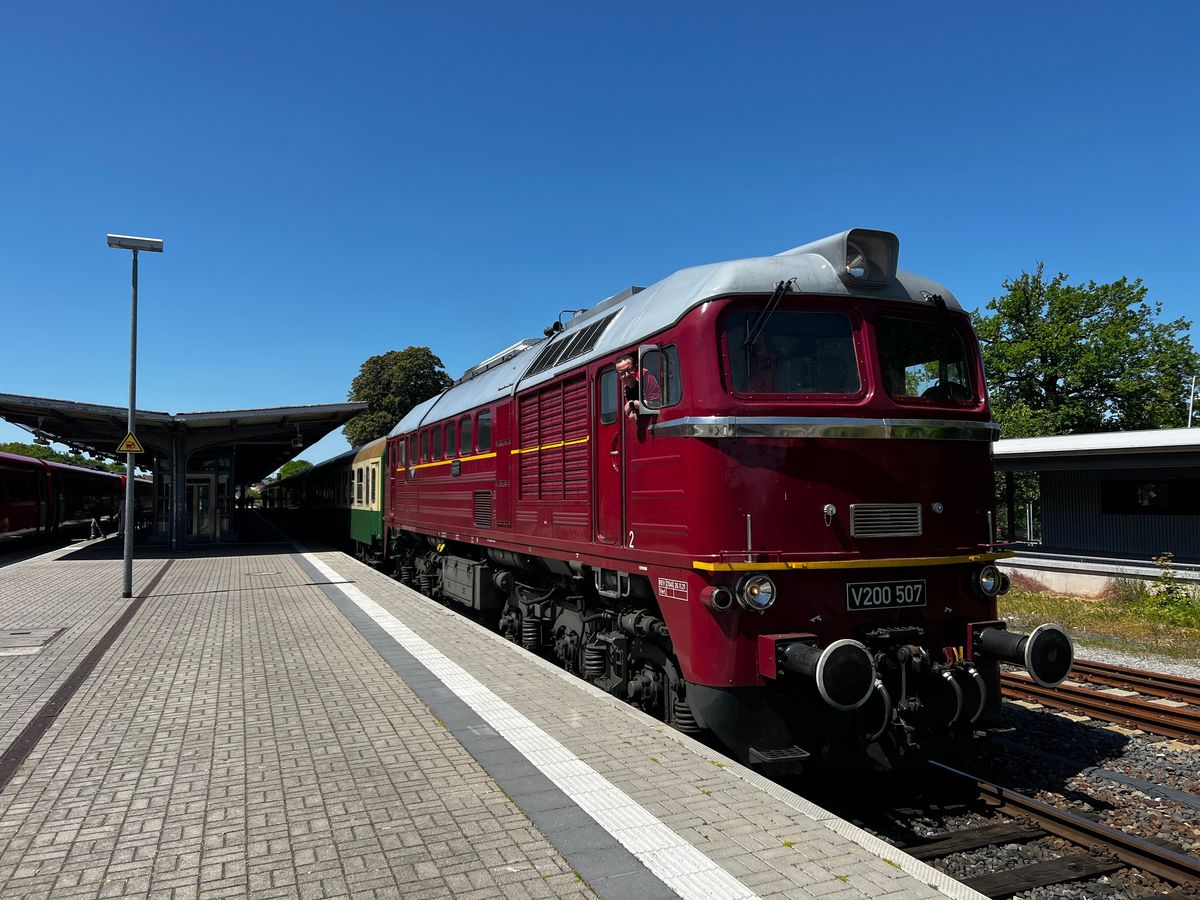 Sonderfahrt mit der legend\u00e4ren Taigatrommel V200 507 in das Eisenbahnmuseum Chomutov