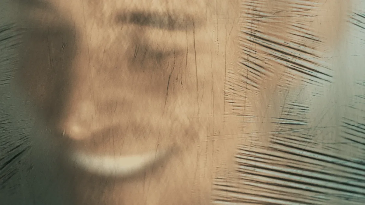 Ben Mazu\u00e9 in Lille