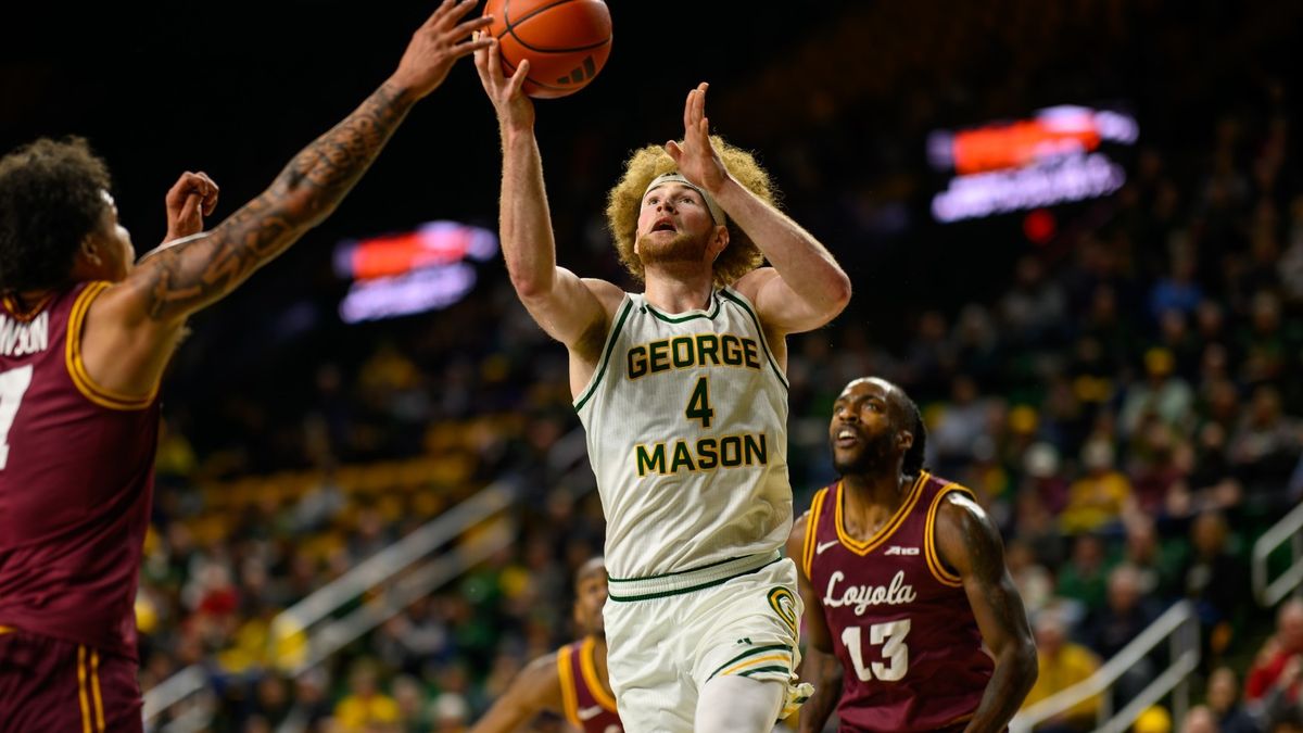 Parking George Mason Patriots at Saint Joseph's Hawks Mens Basketball