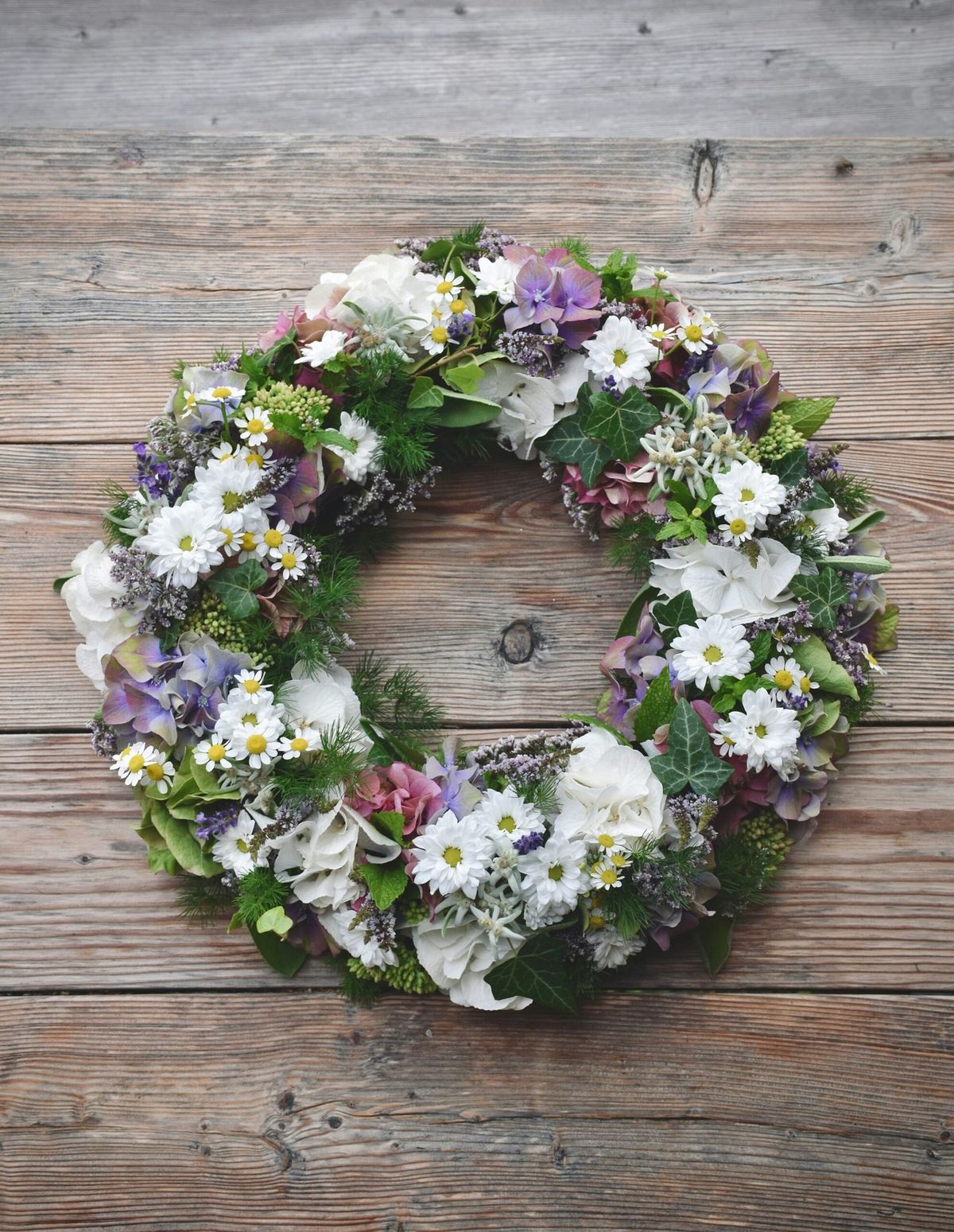 SPRING WREATH-MAKING WORKSHOP