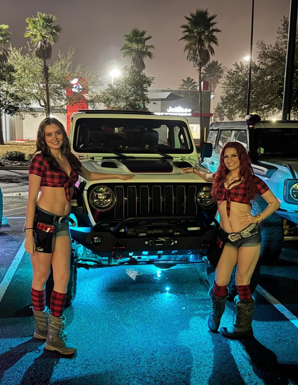 Off-roaders night at Twin Peaks!