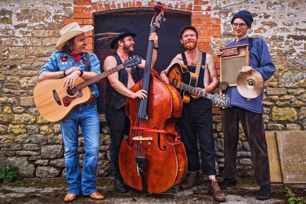 The Swamp Stomp String Band at The Hayloft, Three Cups Malmesbury