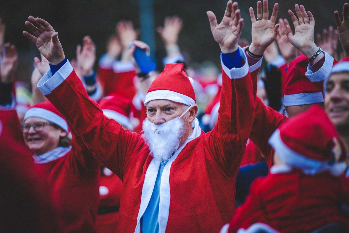 Santa Dash | In aid of St Richard's Hospice