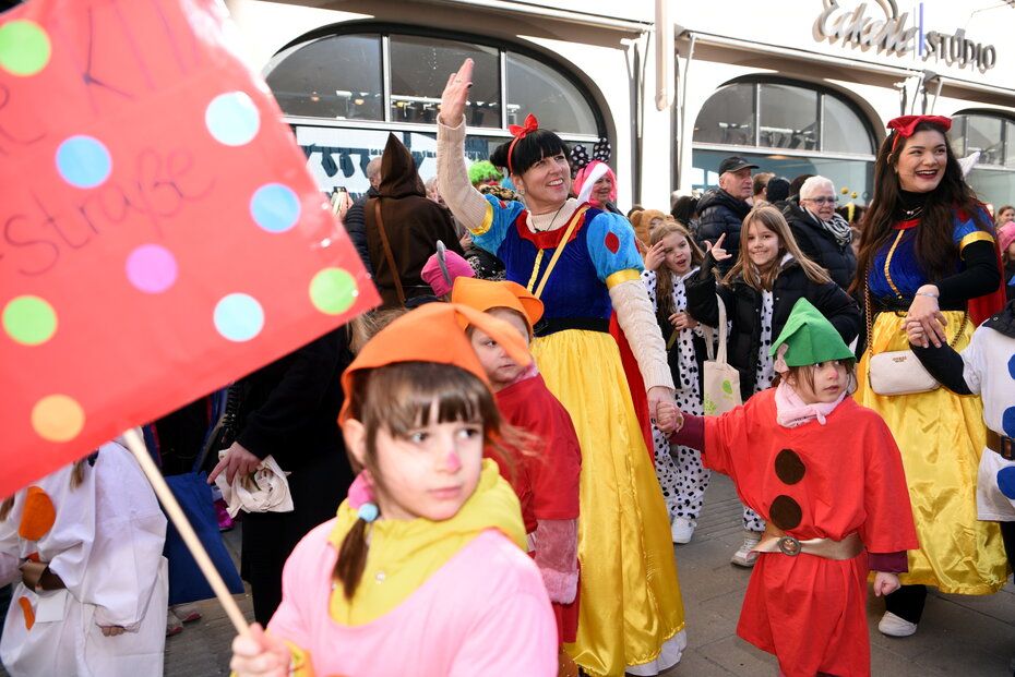 Gaudiwurm am Rosenmontag 