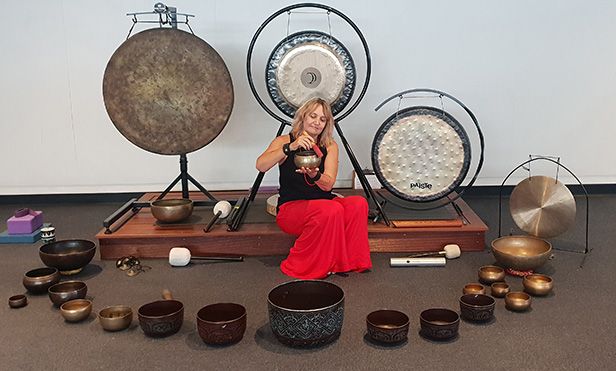 Gongs and Tibetan Singing Bowls Meditation