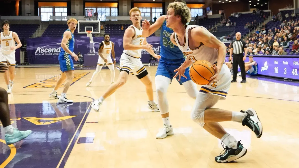 Parking Western Carolina Catamounts at Lipscomb Bisons Mens Basketball