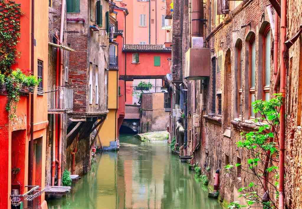 Bologna e le vie d\u2019acqua 