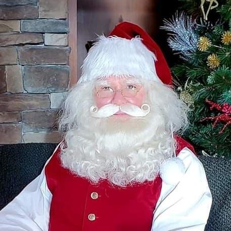 Photos with Santa (Nov 29-Dec 24)