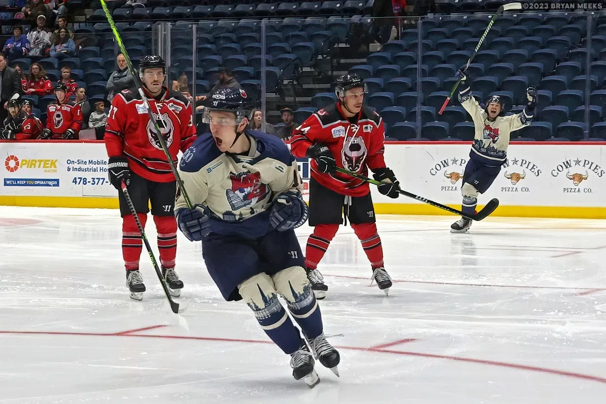 Fayetteville Marksmen at Macon Mayhem at Macon Coliseum