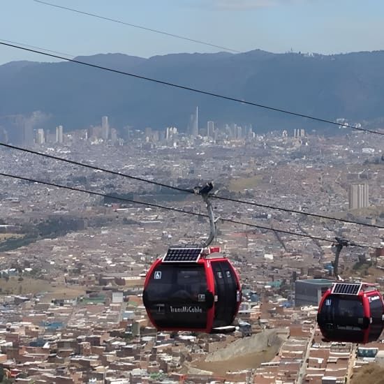 Cable car to el Paraiso, the city slum