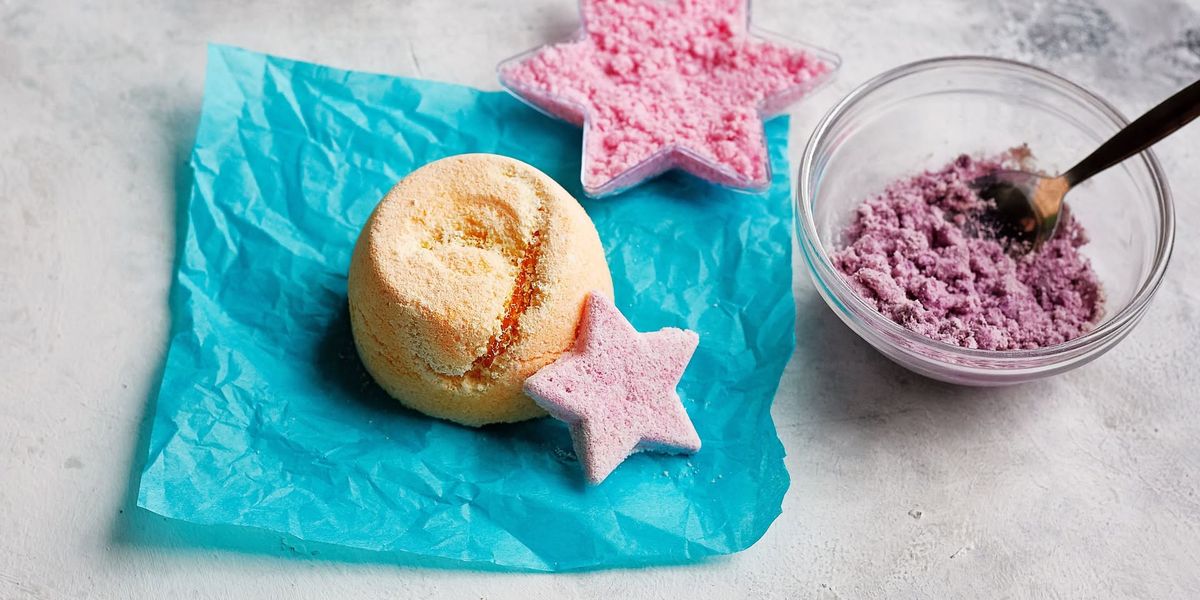 Craft Class: DIY Bath Bombs