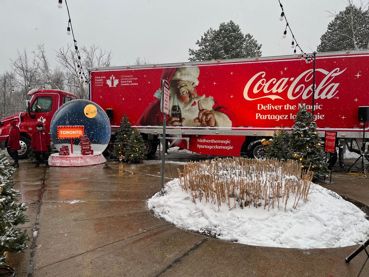 Coca-Cola Holiday Caravan \ud83c\udf84