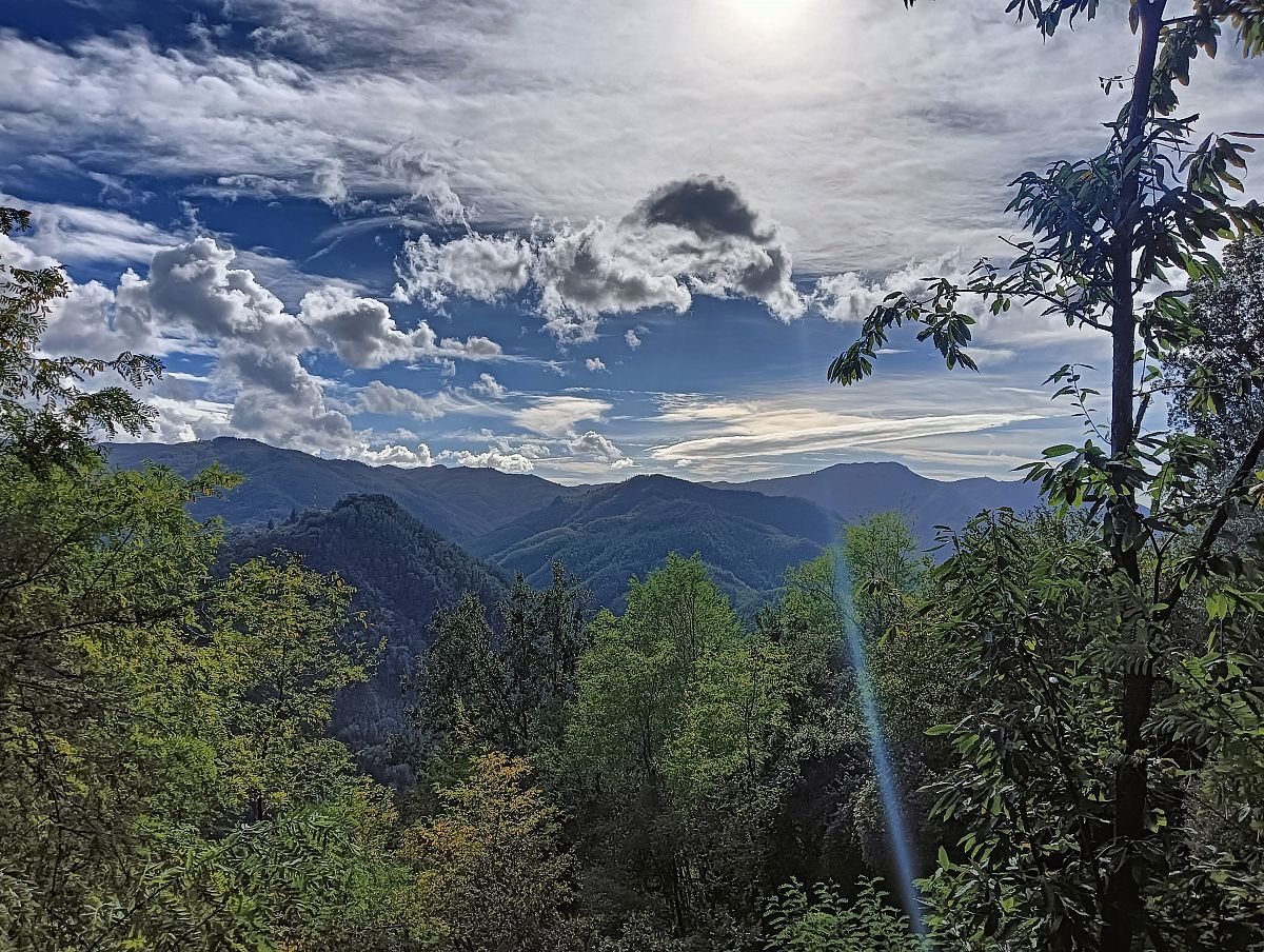 Trekking - Ghost Town Bugnano