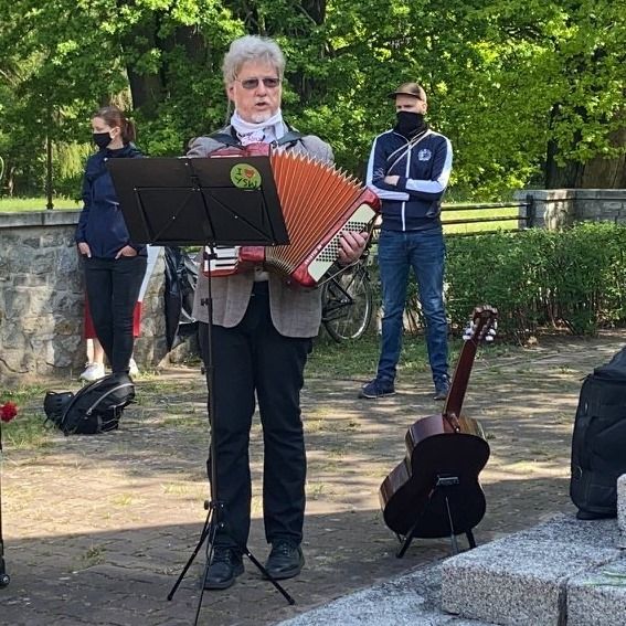 Jiddische Lieder zum Stolperstein-Rundgang + Beisammensein in der "Undine"