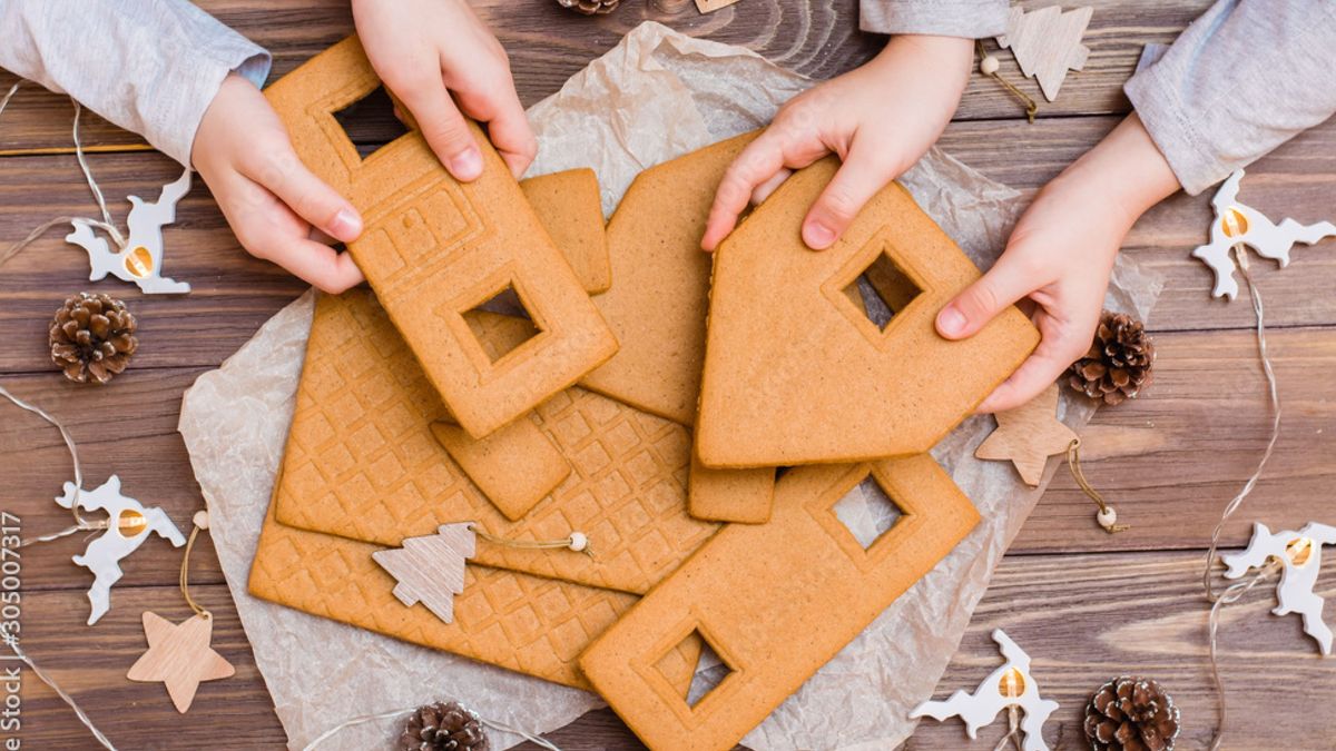 Gingerbread House Building Workshop