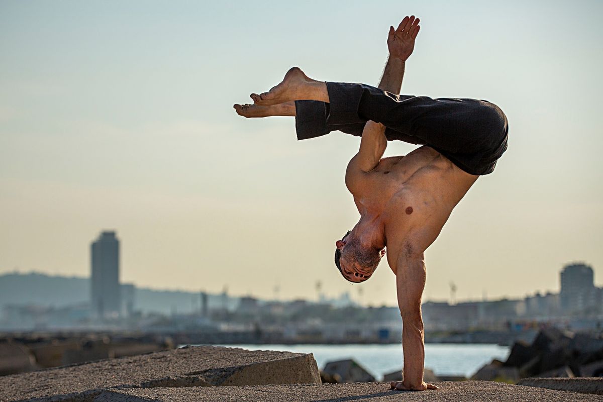 \u00a1Handstand Fiesta! Valencia Handstand Convention Oct 11-13 2024