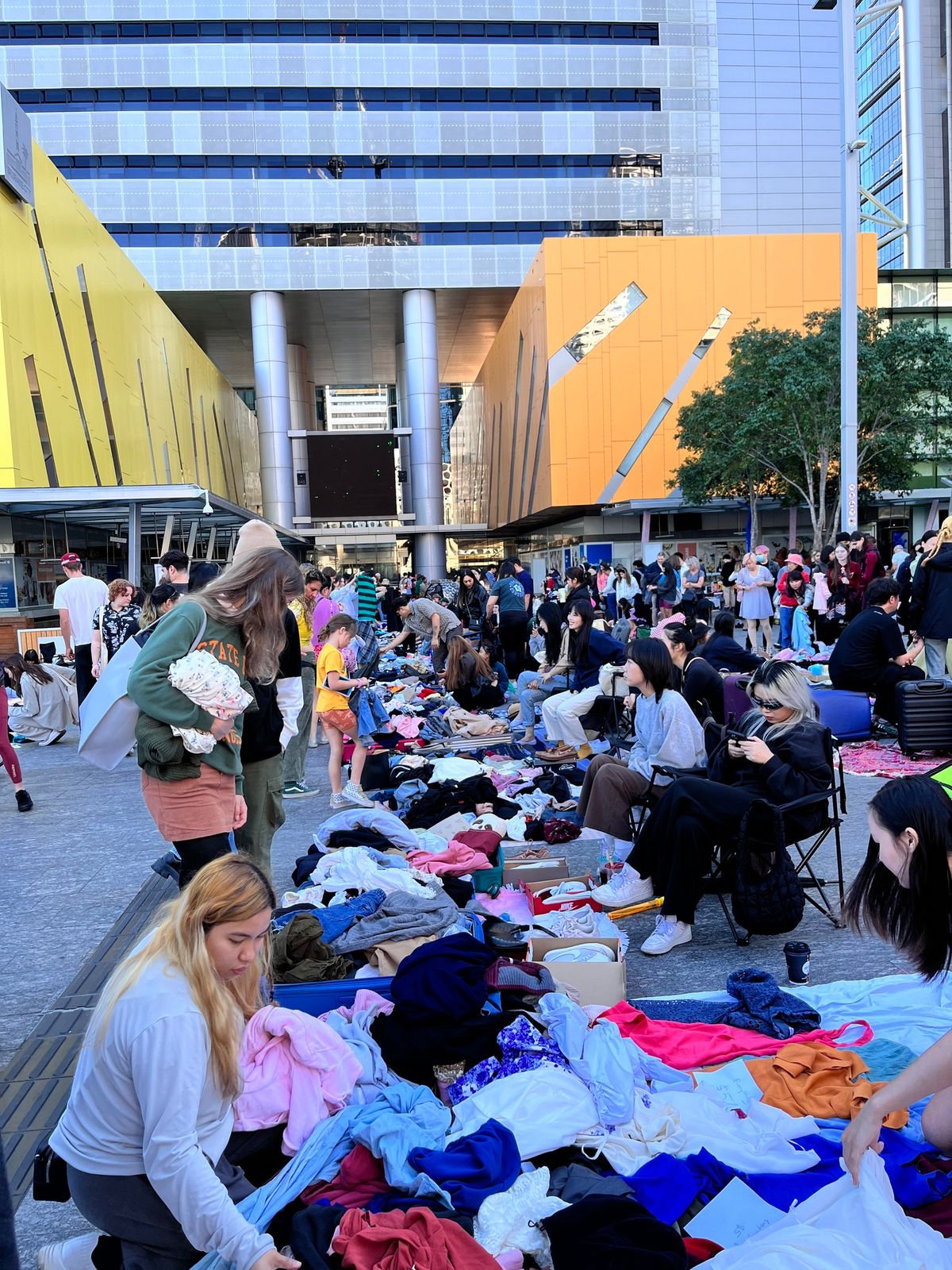 Suitcase Rummage in Brisbane City!