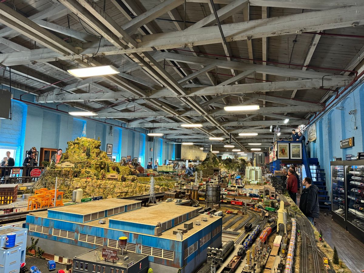 December Holiday Model Train Show